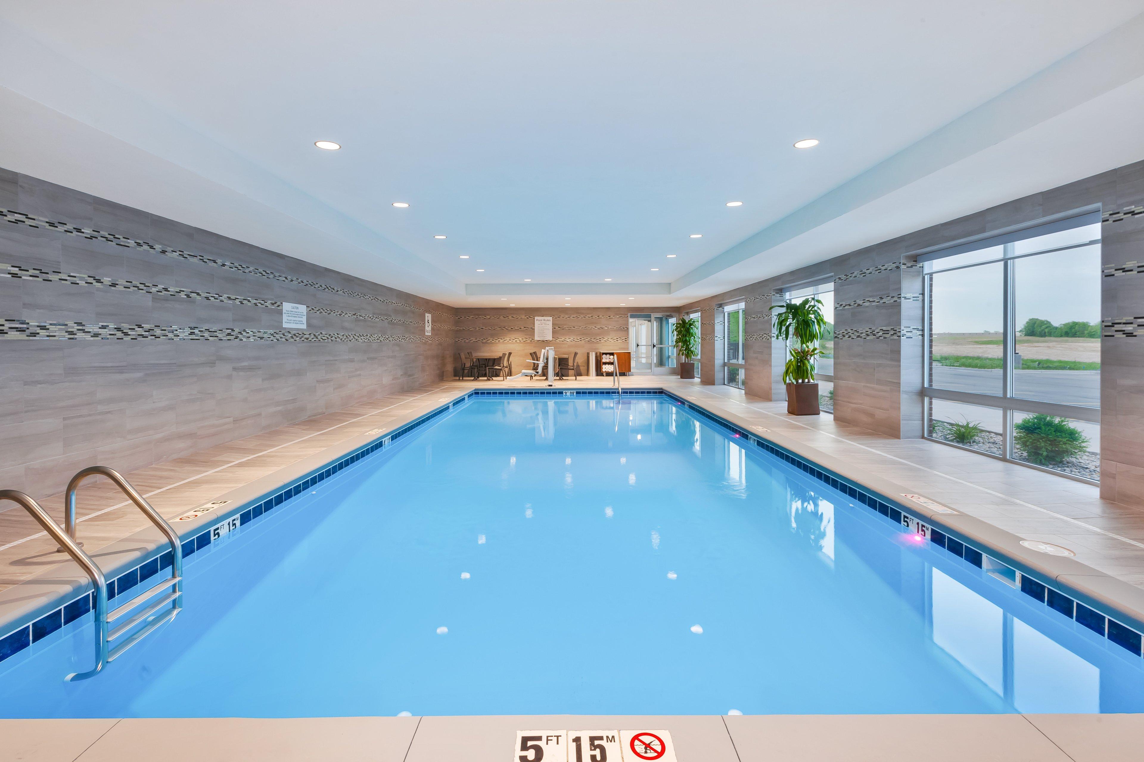 Holiday Inn Express & Suites - Grand Rapids Airport - South By Ihg Экстерьер фото