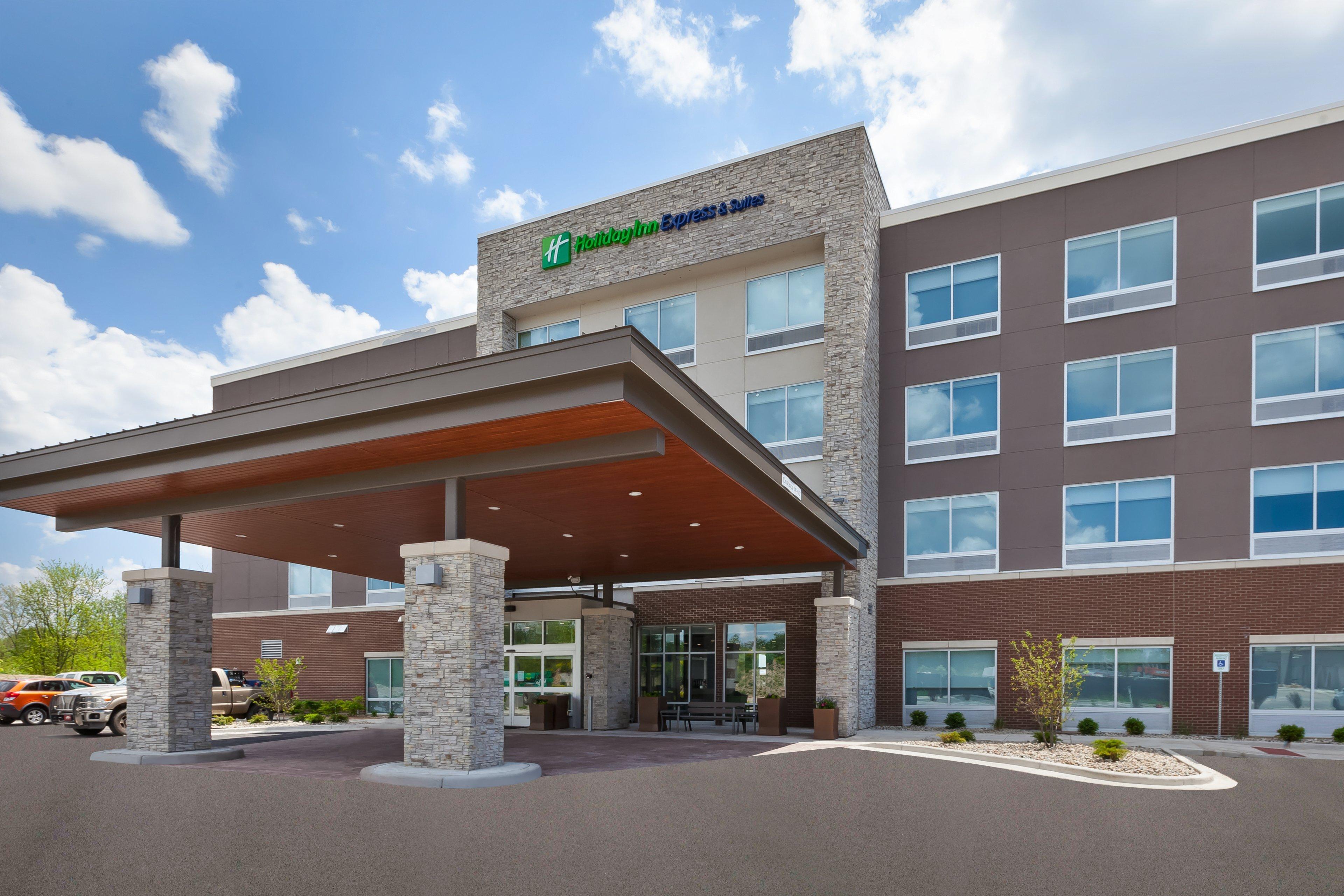 Holiday Inn Express & Suites - Grand Rapids Airport - South By Ihg Экстерьер фото