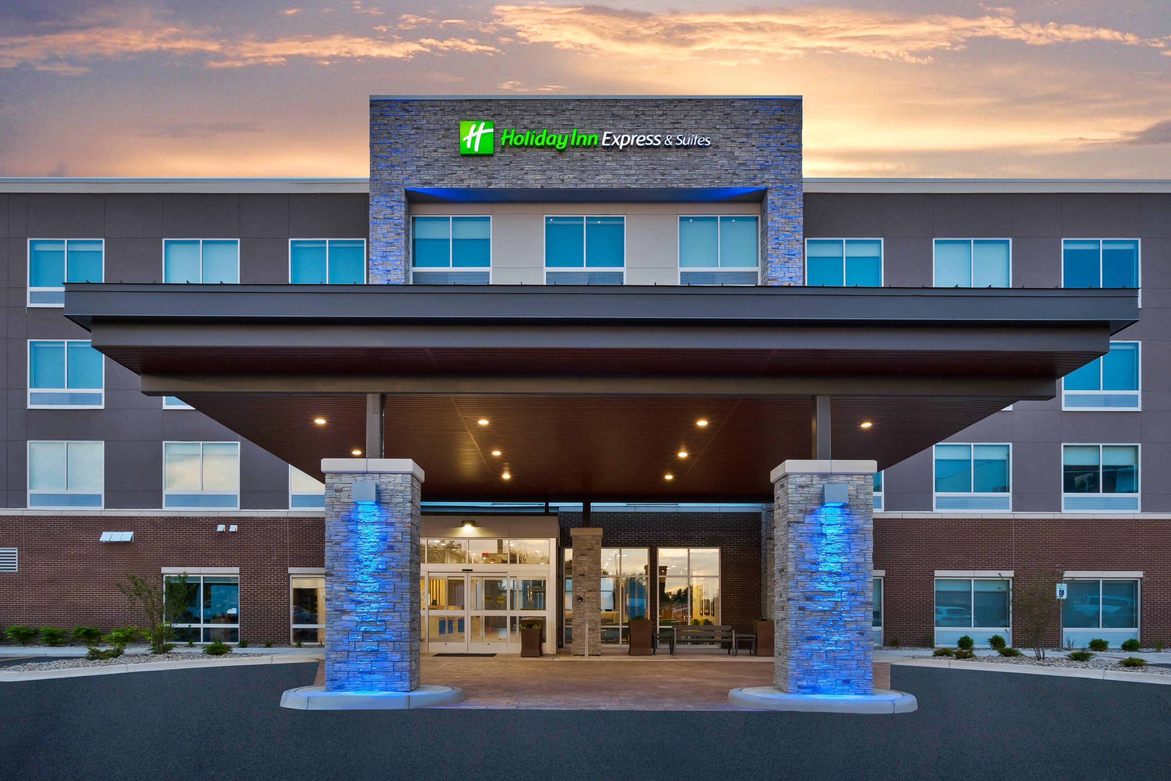 Holiday Inn Express & Suites - Grand Rapids Airport - South By Ihg Экстерьер фото
